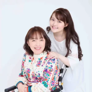 井上あずみ＆侑夕(ゆーゆ)　